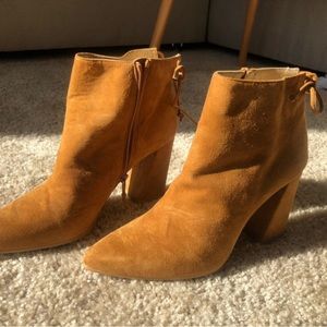 Stuart Weitzman Grandiose Women Boots